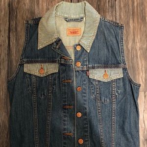 Levi’s striped denim blue vest